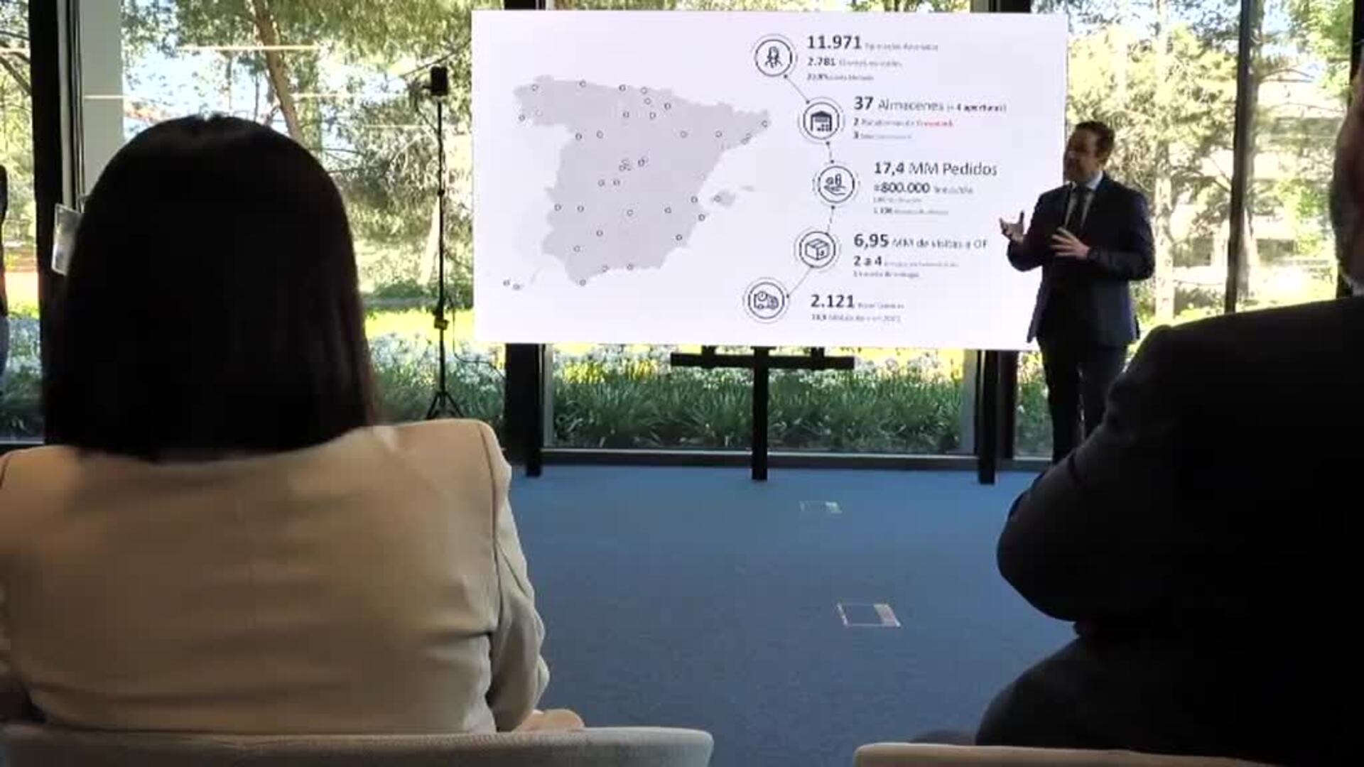 La ministra de Sanidad, Carolina Darias, inaugura las nuevas oficinas de Cofares