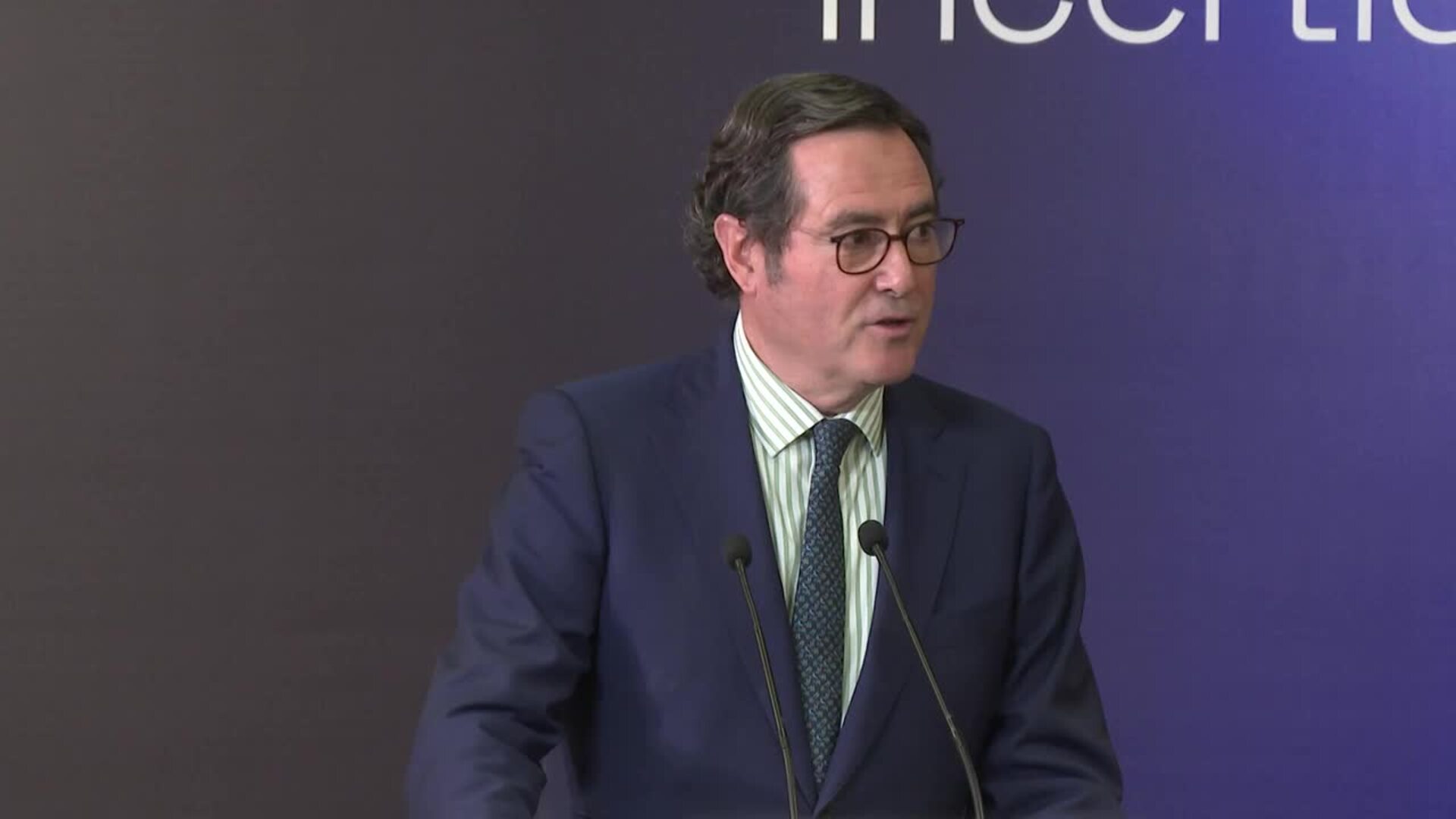 Garamendi dice que Trabajo les echa de la mesa de permisos por defunción para aplicar "rodillo"