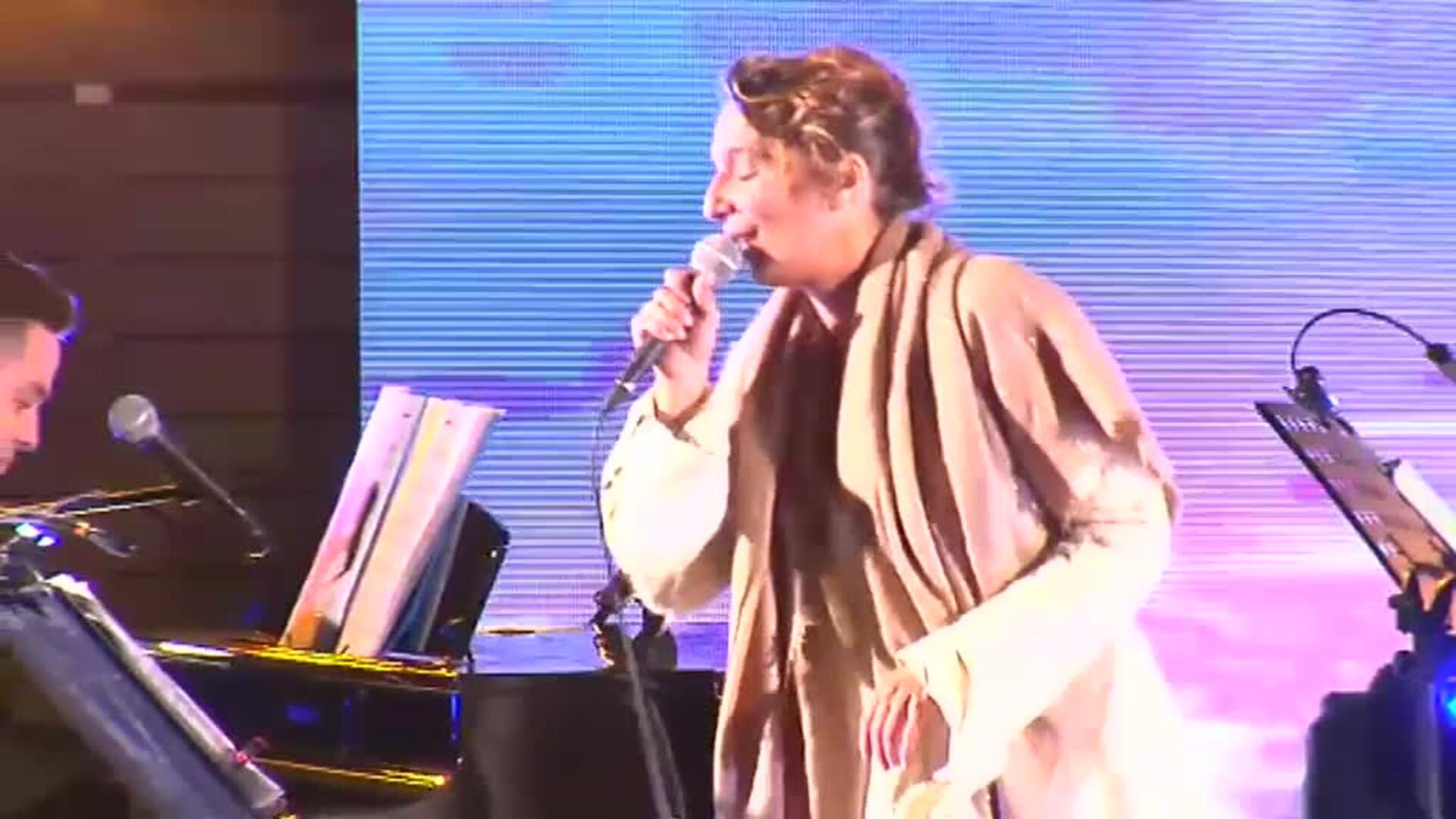 La voz de Dulce Pontes vuelve a enamorar al público en los Concertos na Fin do Mundo