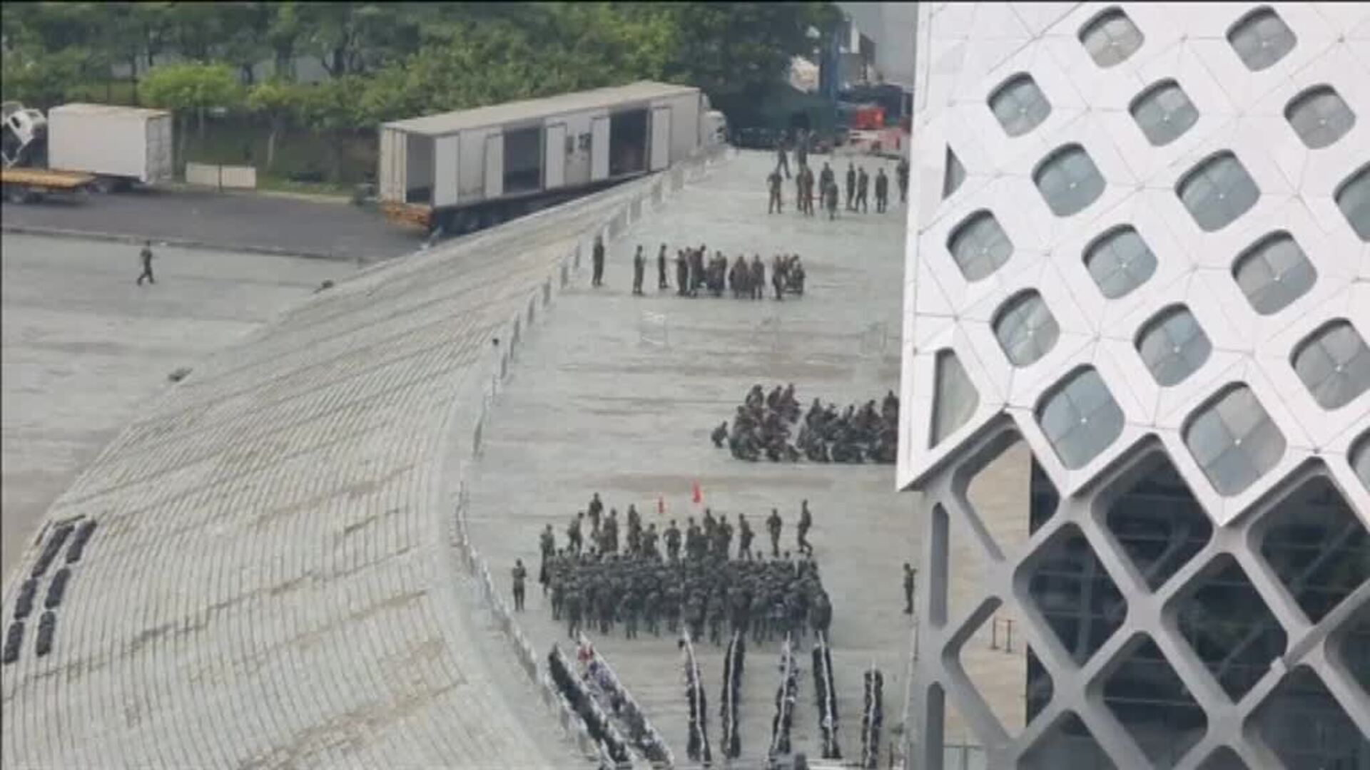 China concentra su ejército en las inmediaciones de Hong Kong