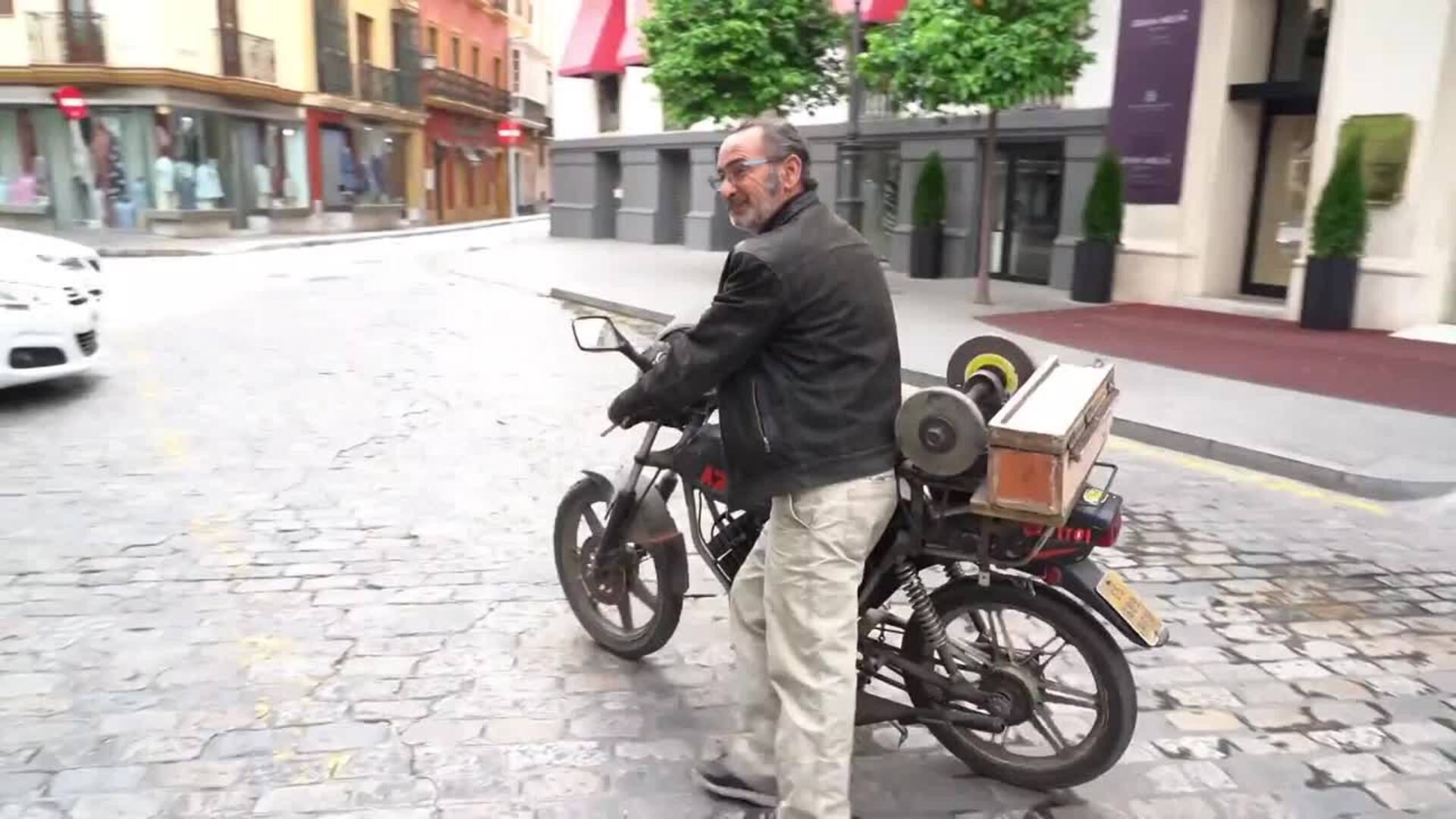 Tercer día laborable del estado de alarma por coronavirus en Sevilla