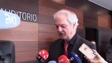 El Nobel de Química de 2022 apuesta por "inspirar" en un aprendizaje distinto a los libros