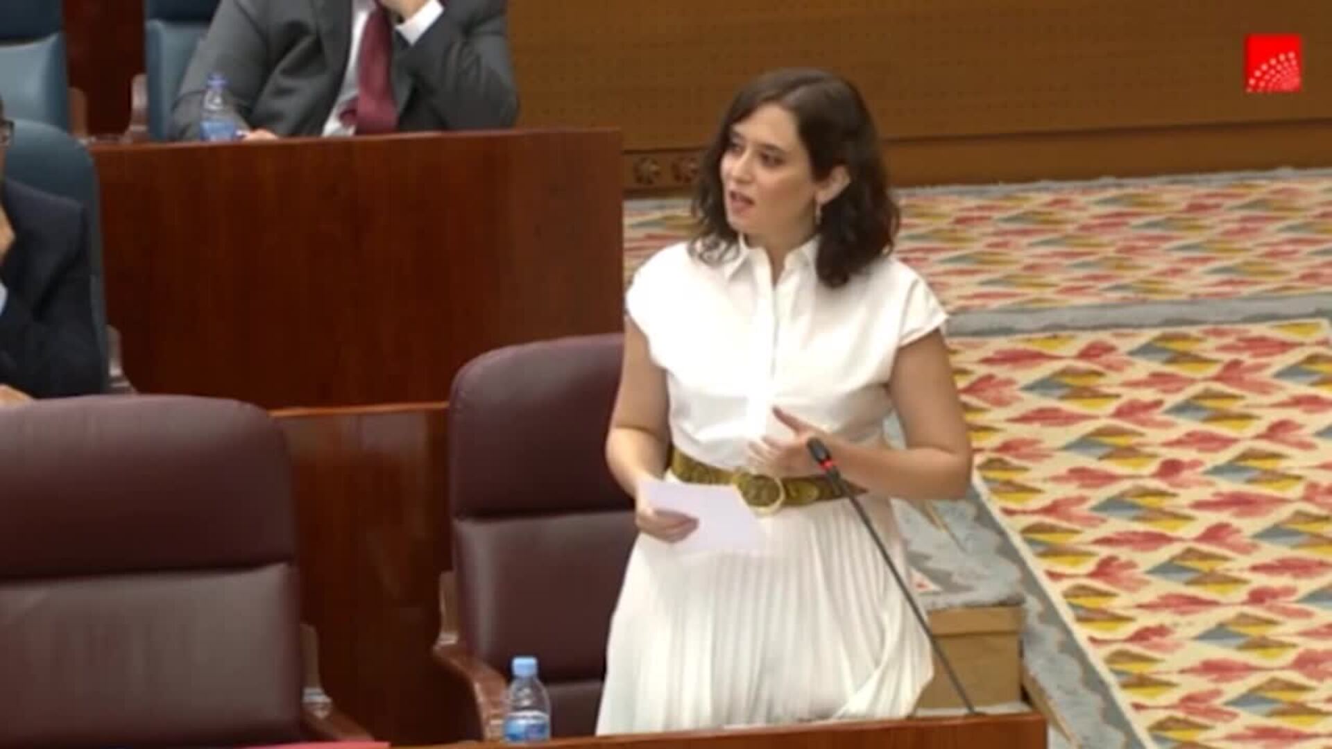 Ayuso defiende su gestión en la Asamblea de Madrid