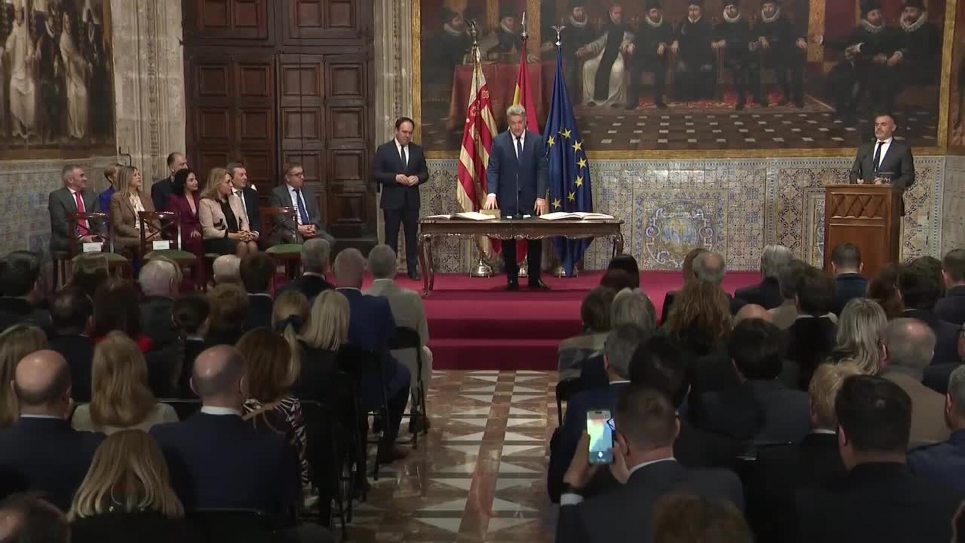 Así ha sido la toma de posesión de los consellers de Pérez Llorca