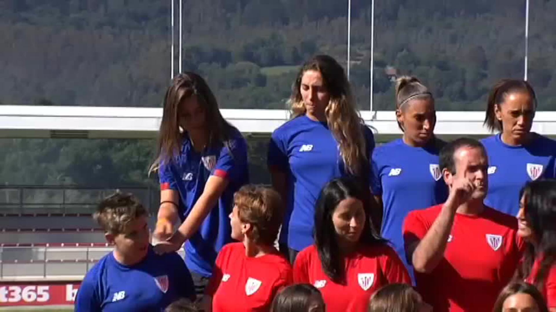 El Athletic de Bilbao presenta su equipo femenino