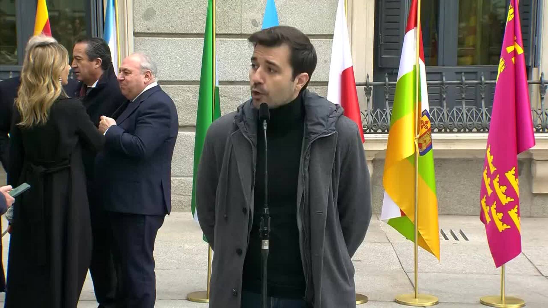 Podemos dice que los mensajes de Pradas y Mazón ponen al expresident "en el ojo del huracán"