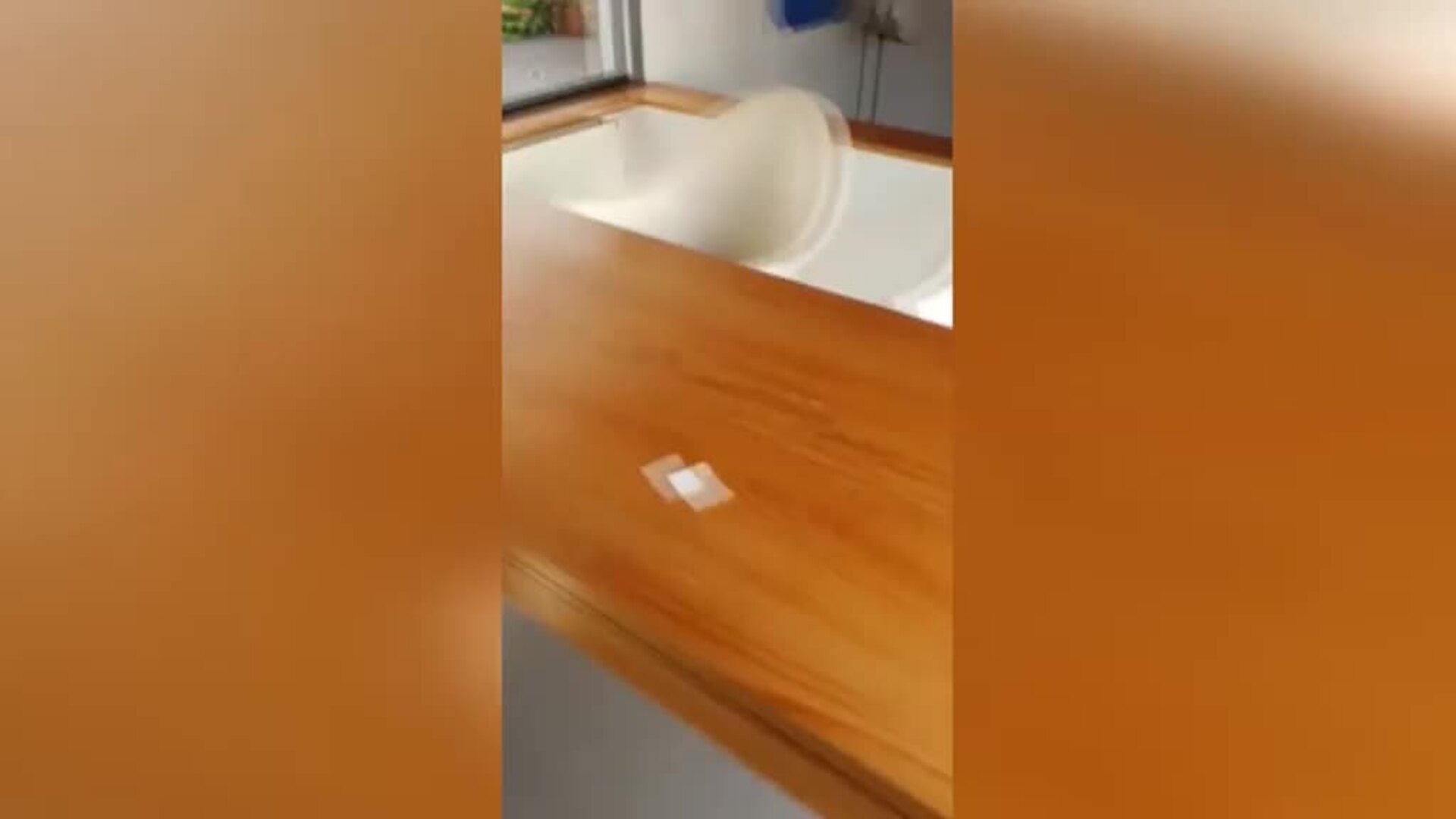 La lava arrasa decenas de casas en La Palma