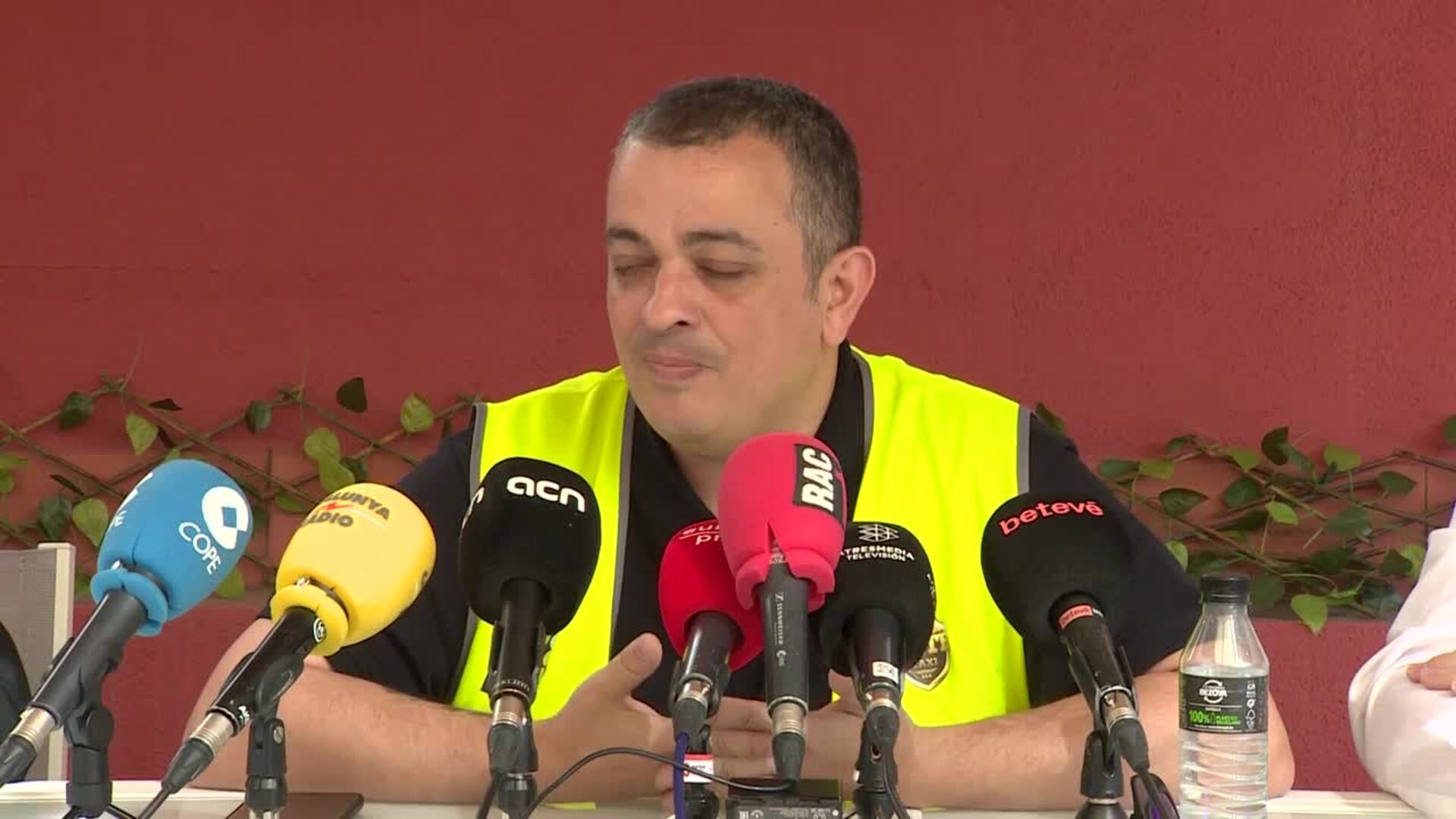 El sector catalán del taxi convoca un paro total el miércoles y una marcha lenta en Barcelona