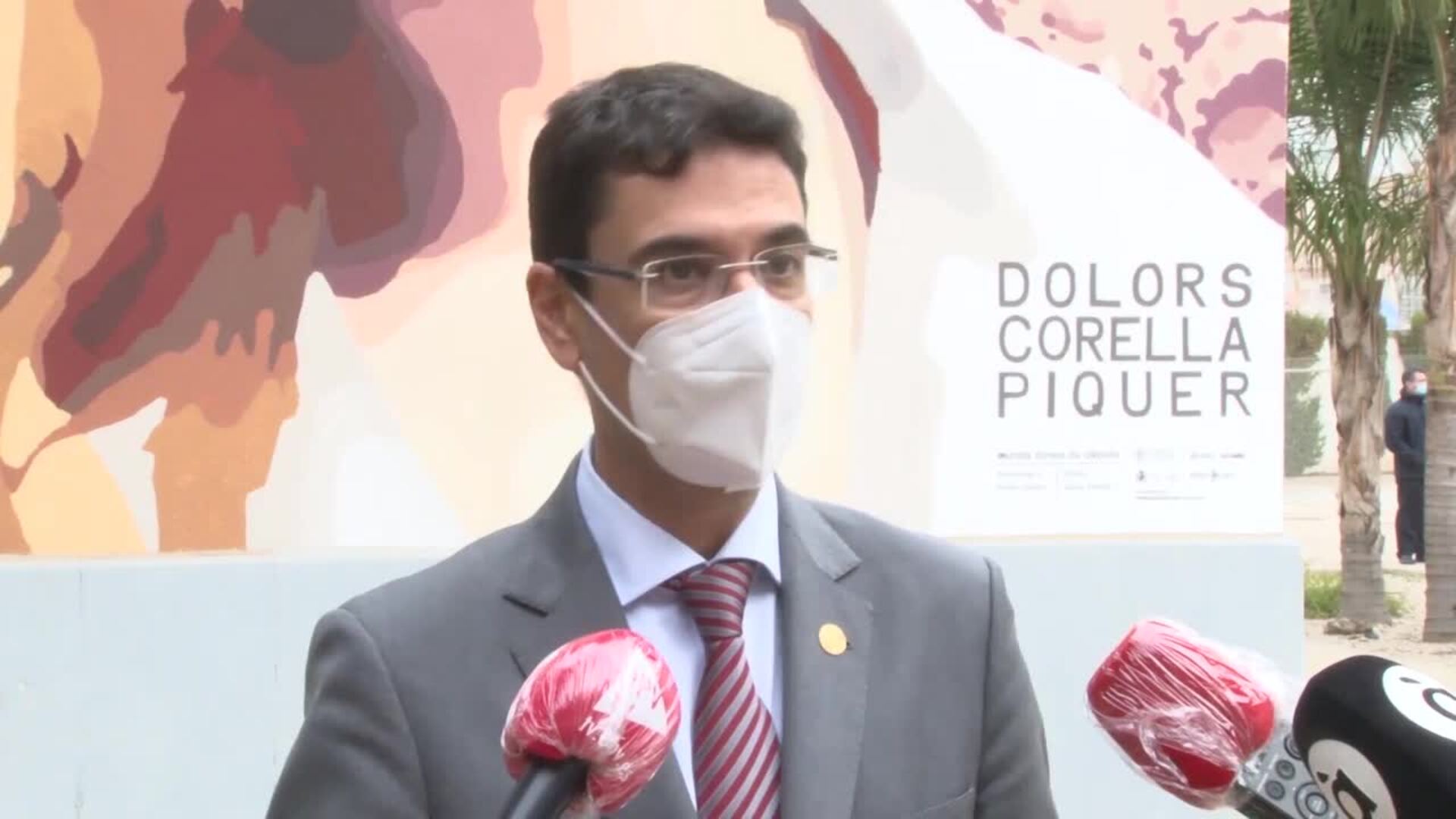 Un mural reivindica la labor de la investigadora Dolors Corella