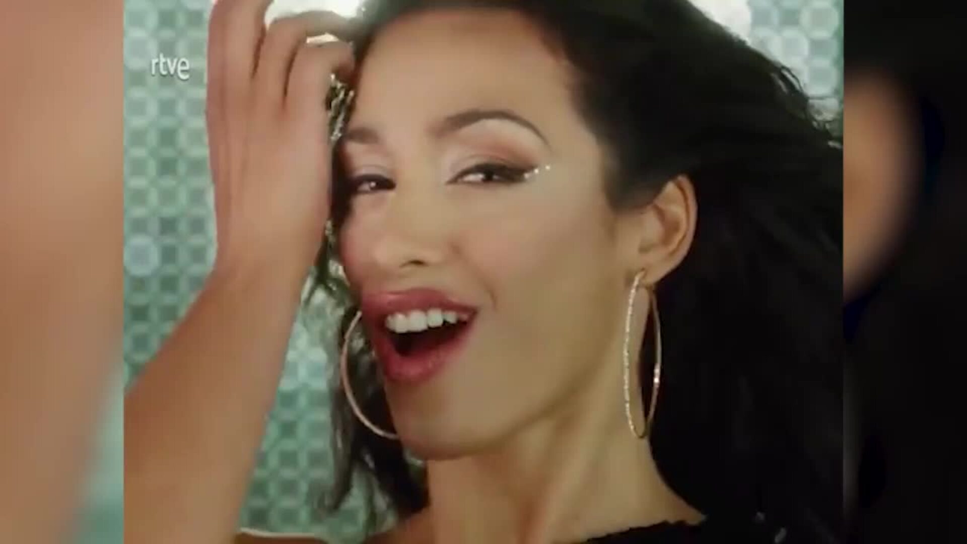 Chanel, como &quot;una niña pequeña&quot; con el videoclip de &#039;SloMo&#039;