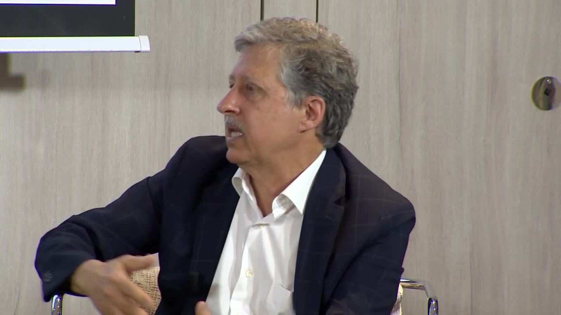Manolis Kogevinas (ISGlobal) pide contemplar la Covid como una &quot;enfermedad medioambiental&quot;