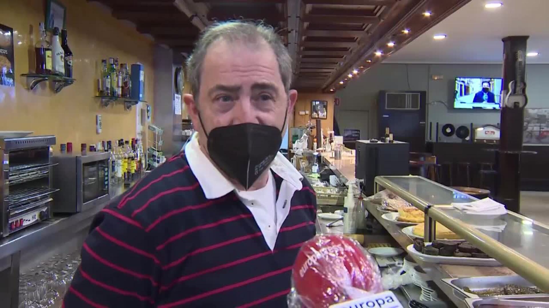 Vecinos de Guadalajara celebran la reapertura de hostelería