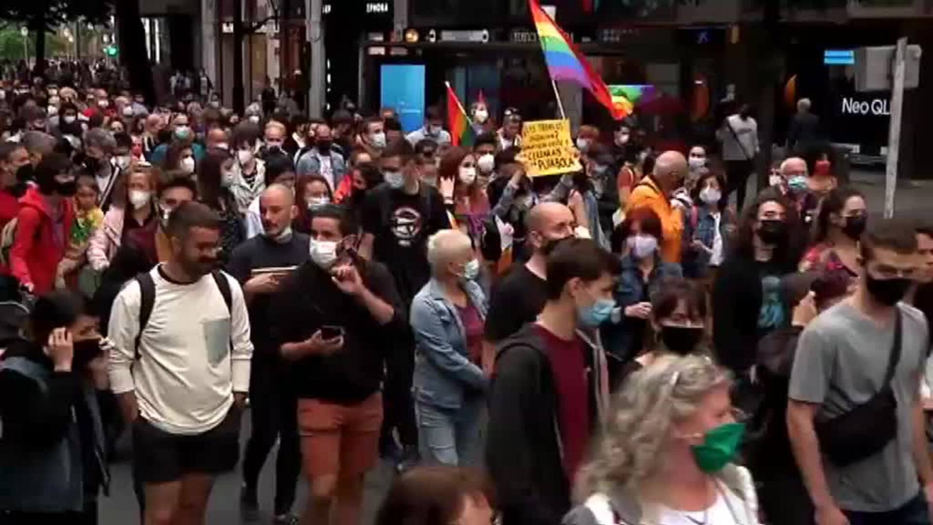 El Orgullo LGTBi recorre las principales calles de Bilbao