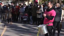 Las magas republicanas celebran su cabalgata en el centro de Valencia y vuelven a subir al balcón municipal