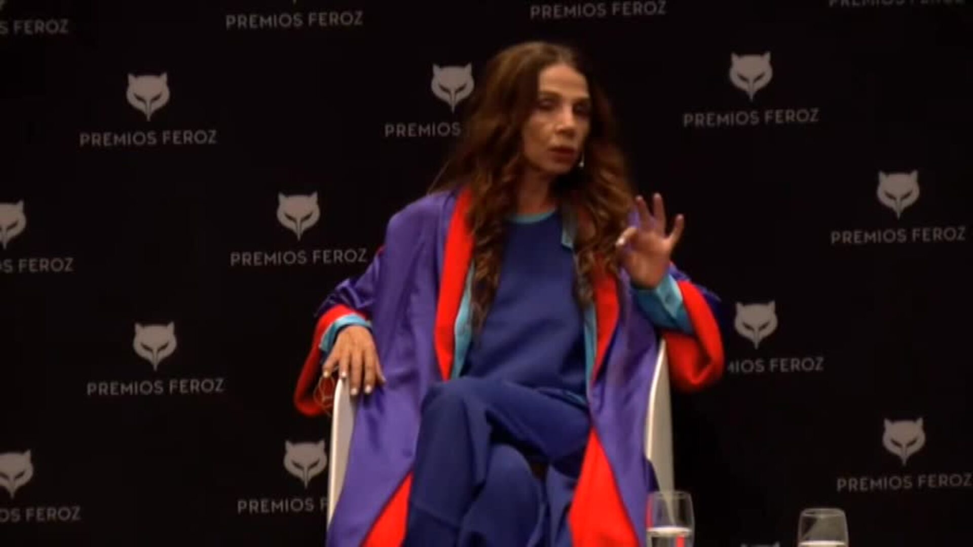 Victoria Abril: &quot;La vacuna la están testando con seres humanos, con cobayas&quot;