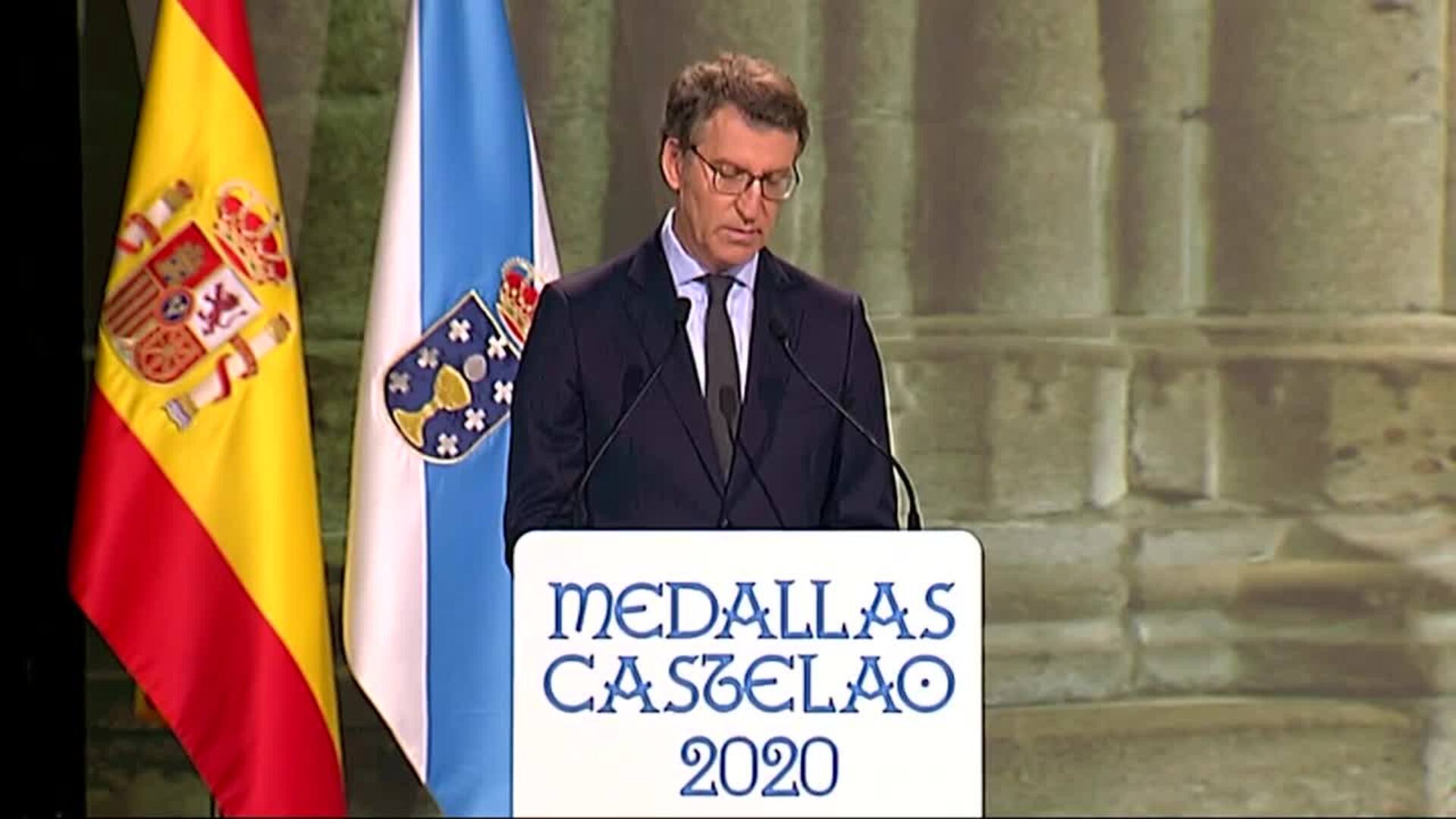 Feijóo ensalza la red de &quot;solidaridades&quot; de los gallegos