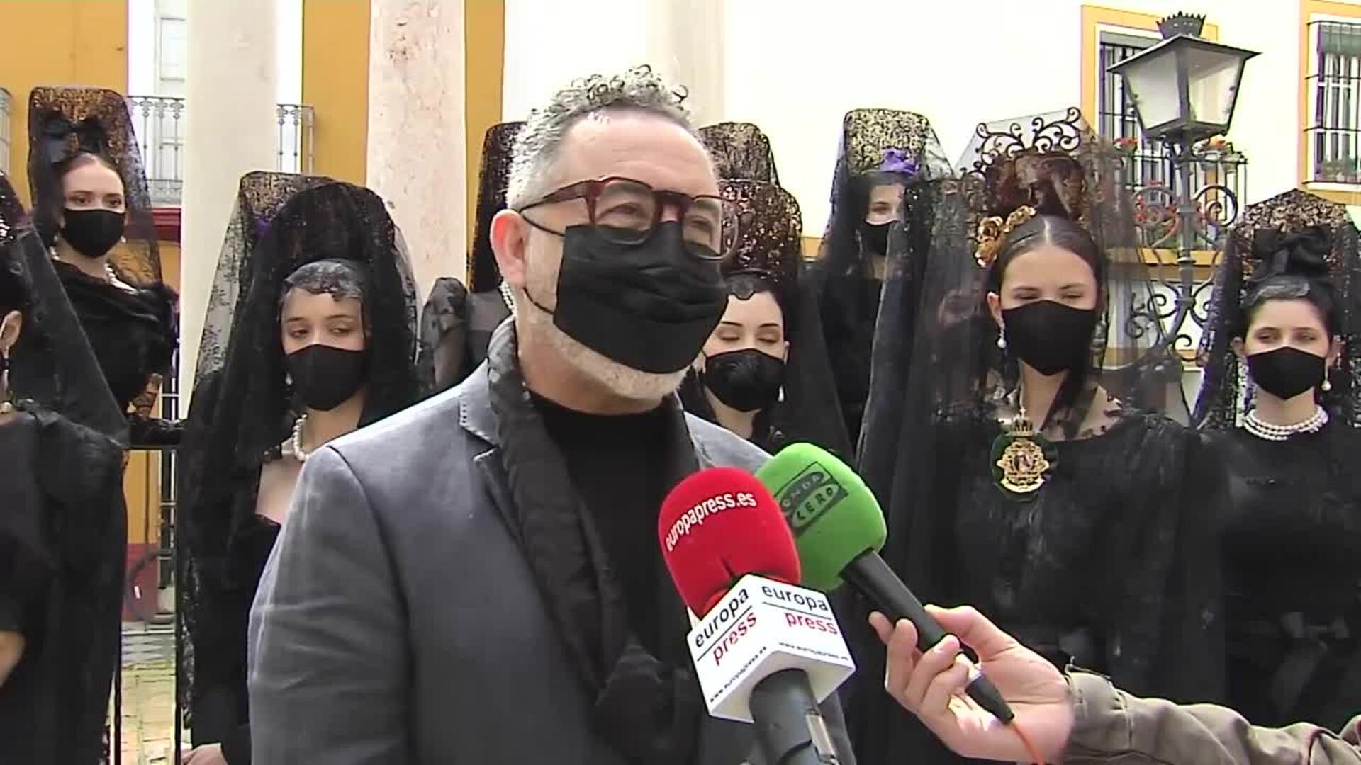 Diseñador de moda flamenca resaltan el &quot;papel preponderante&quot; de la mantilla