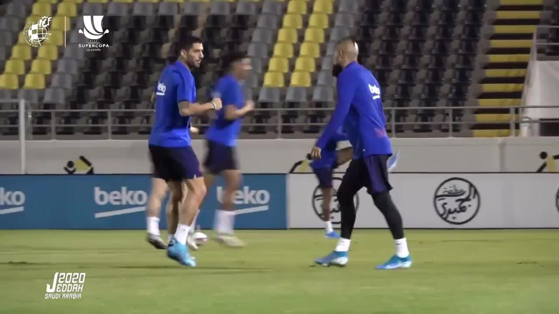 Entrenamiento del FC Barcelona previo a la semifinal de la Supercopa
