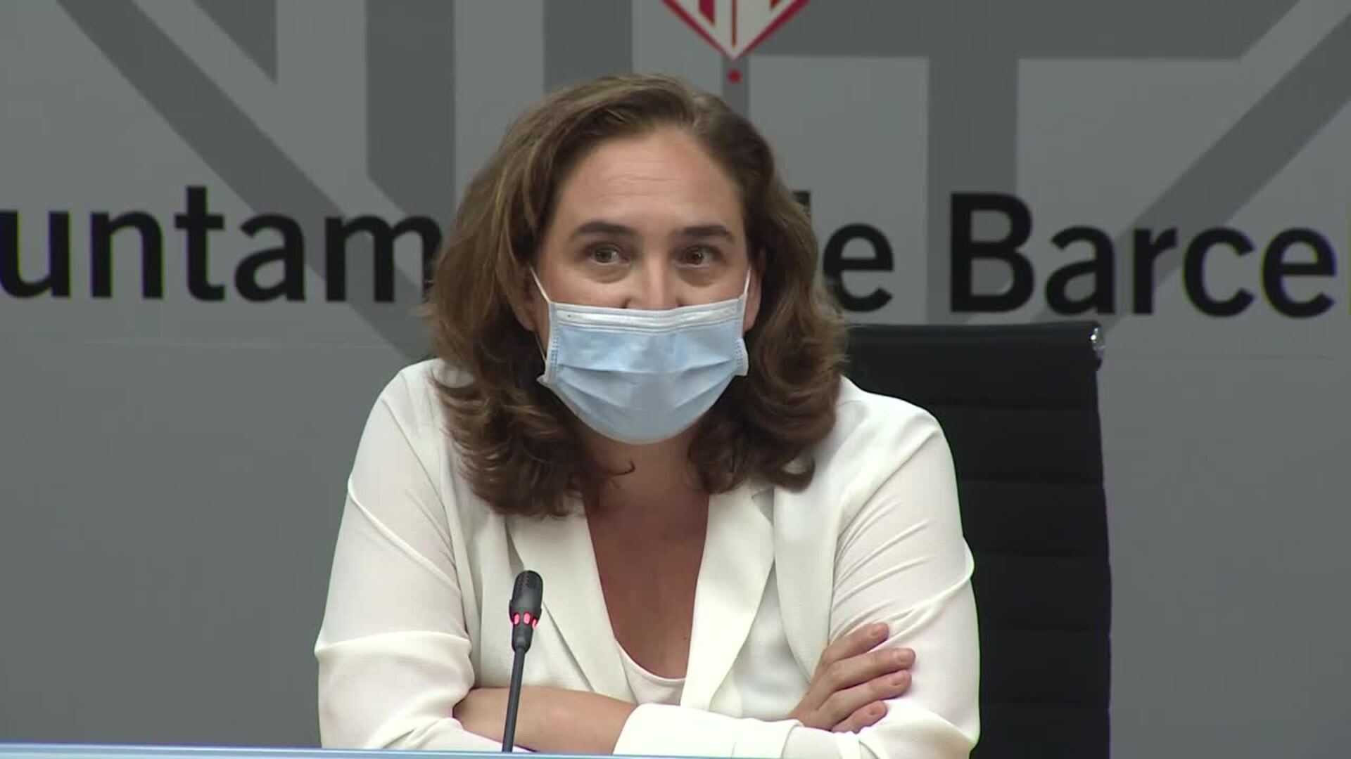 Colau: &quot;Sería una mala noticia que Messi dejara el Barça&quot;