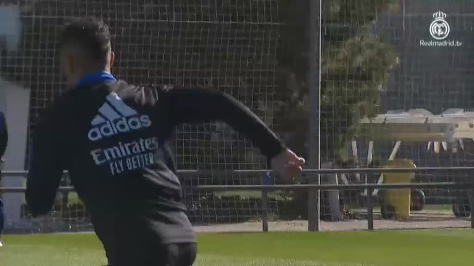 Hazard se entrena con normalidad junto al resto de sus compañeros