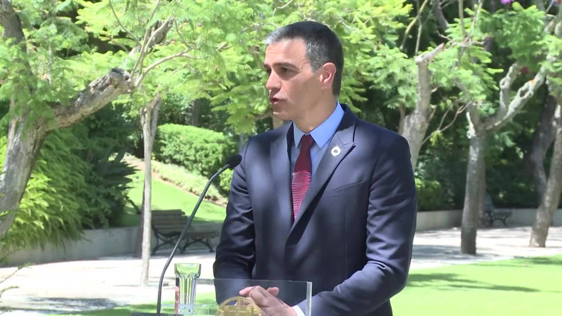 Sánchez evita valorar las críticas de Iglesias a periodistas