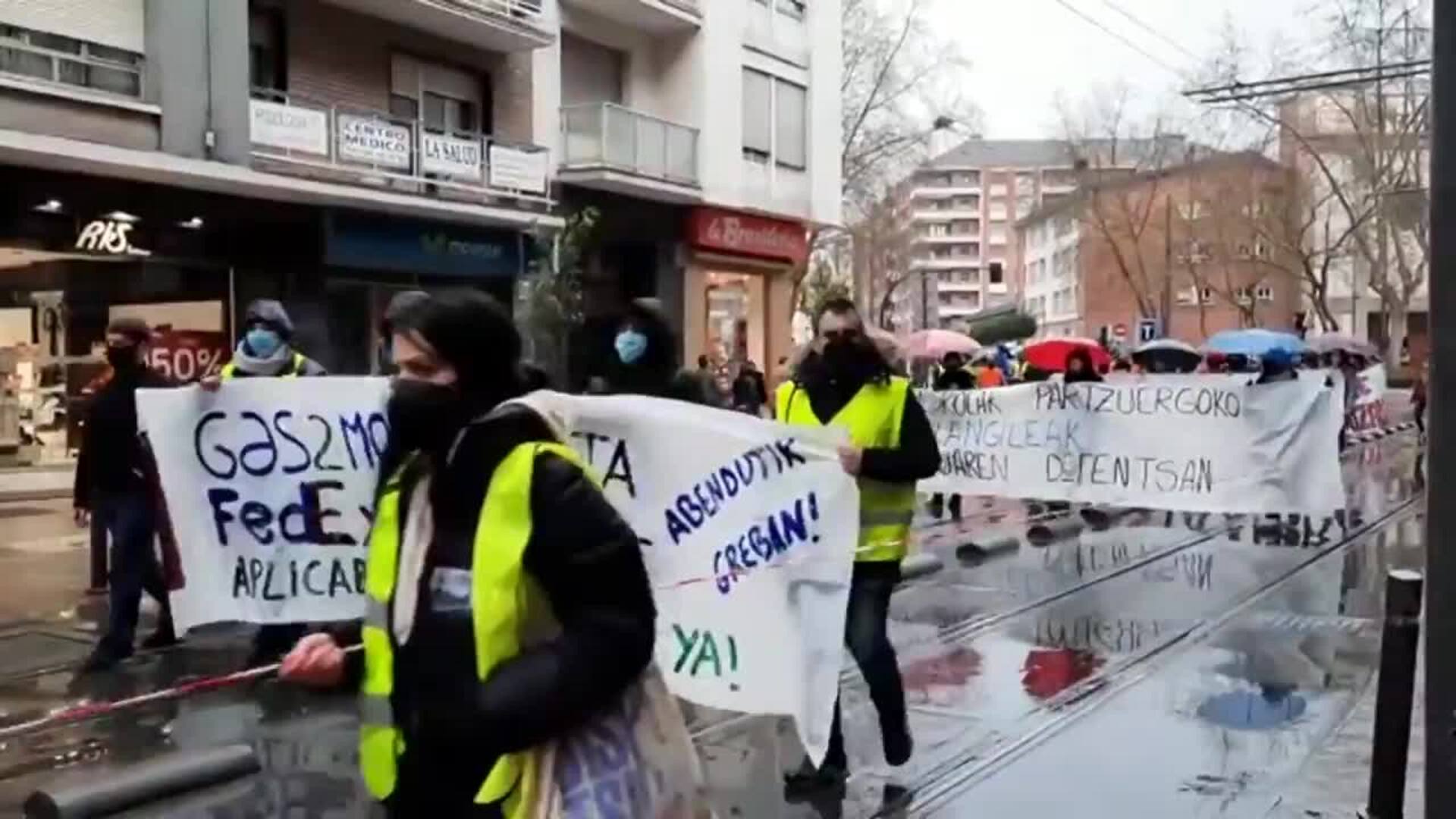 Más de 50 comités de empresa piden en Vitoria &quot;un empleo digno&quot;