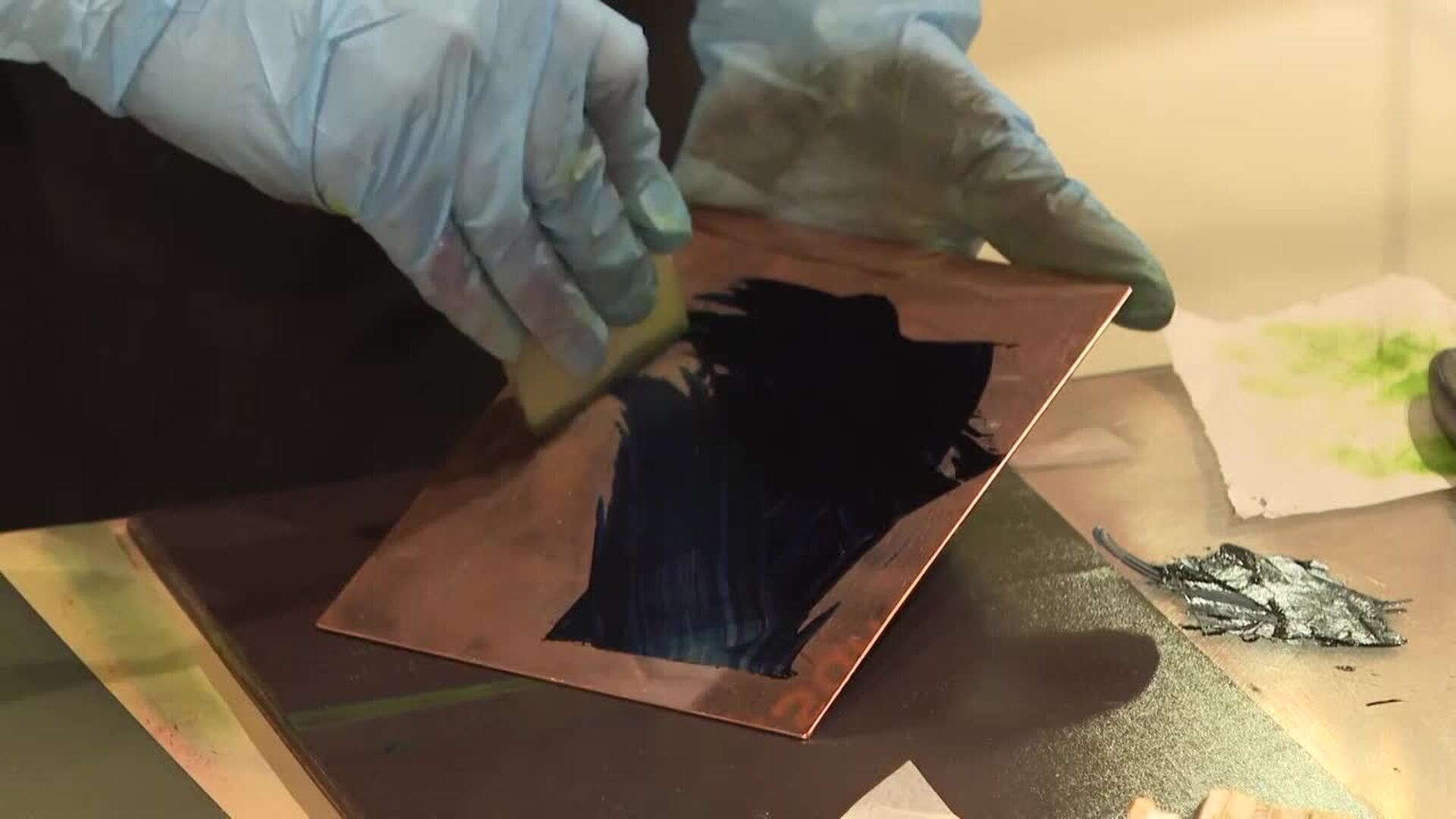 La exposición FLECHA modifica la relación del público con el arte