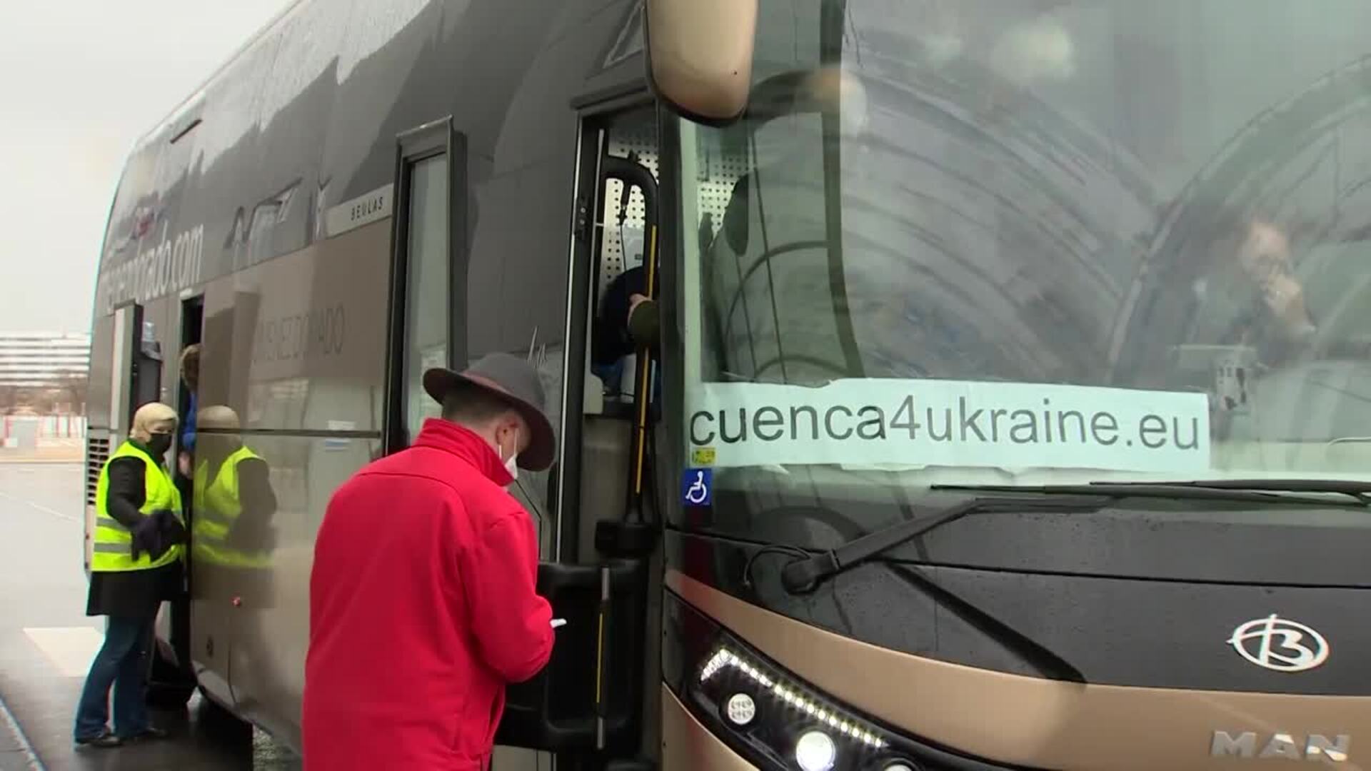 El presidente de Ucrania insta a Rusia a mantener conversaciones de paz