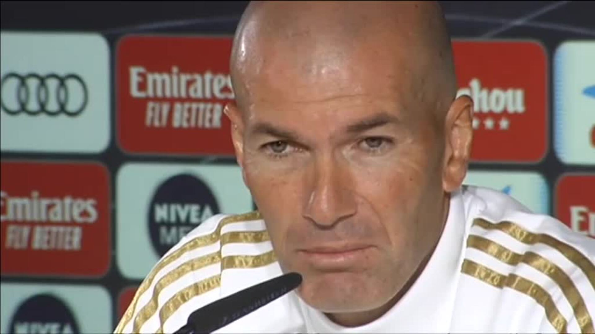 Zidane: &quot;Dejad de decir que no cuento con Vinícius&quot;