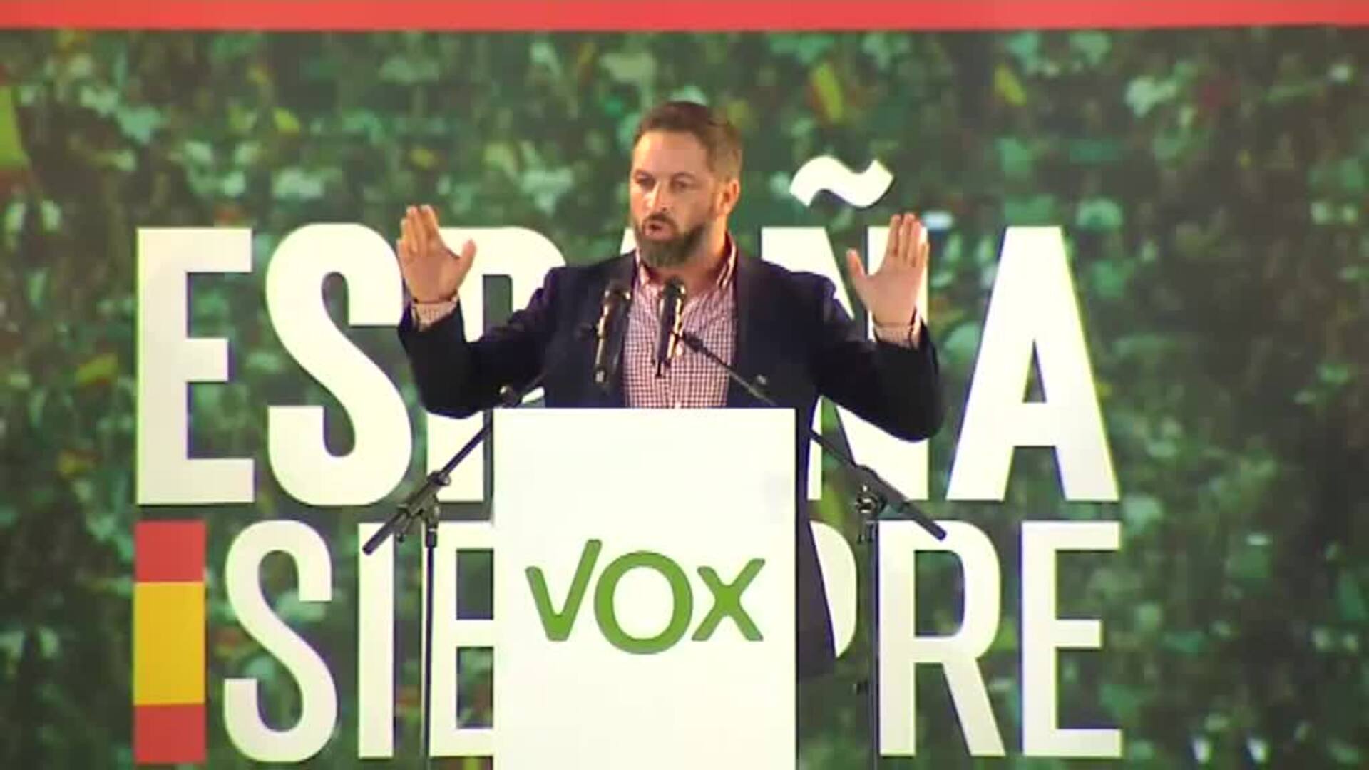 Abascal llama a Sánchez &quot;fantasma&quot; por la imagen del subfusil y le acusa de querer &quot;convertirse en víctima&quot;
