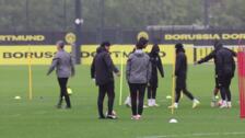 El Borussia Dortmund entrena antes de disputar el partido de vuelta contra el Atlético de Madrid