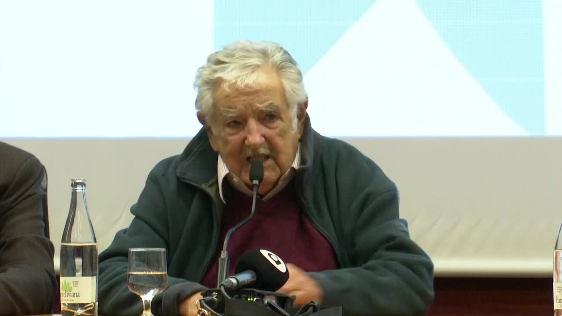 José Mujica asegura no estar &quot;de acuerdo&quot; con Nicolás Maduro