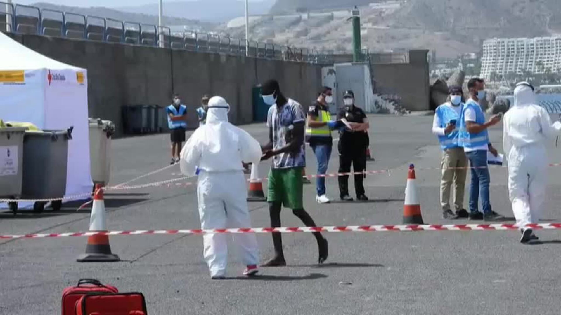 Rescatan un cayuco con 55 personas al sur de Gran Canaria