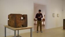 Una exposición muestra 60 obras que vinculan a Chillida con Menorca
