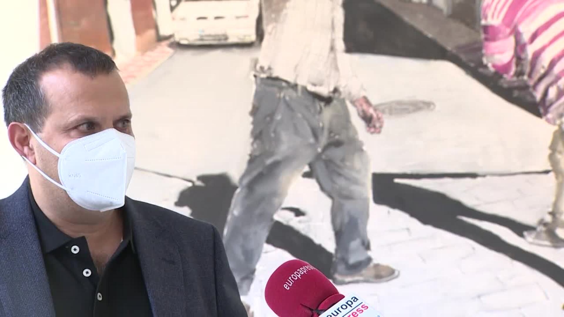 &#039;Las caricias del Coloso&#039; realiza un recorrido por las obras de Santiago Ydáñez