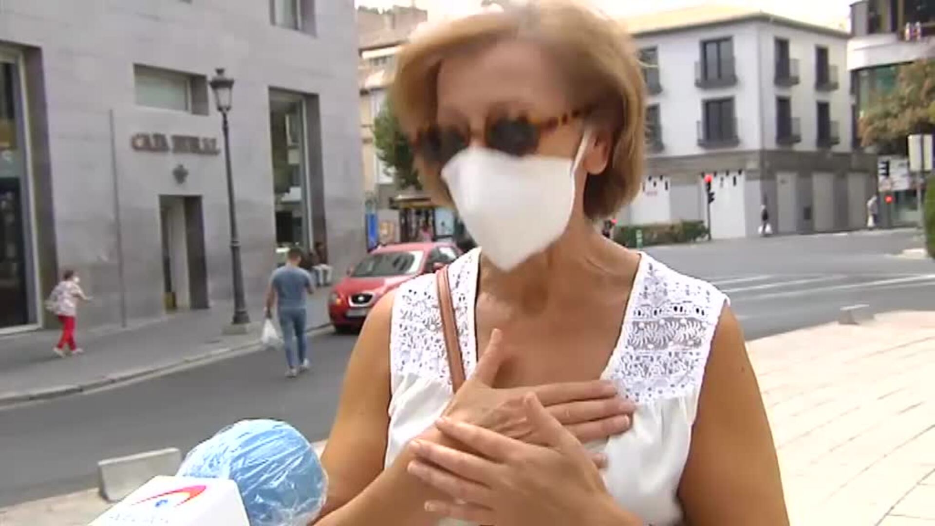 Saludos no recomendables por la OMS