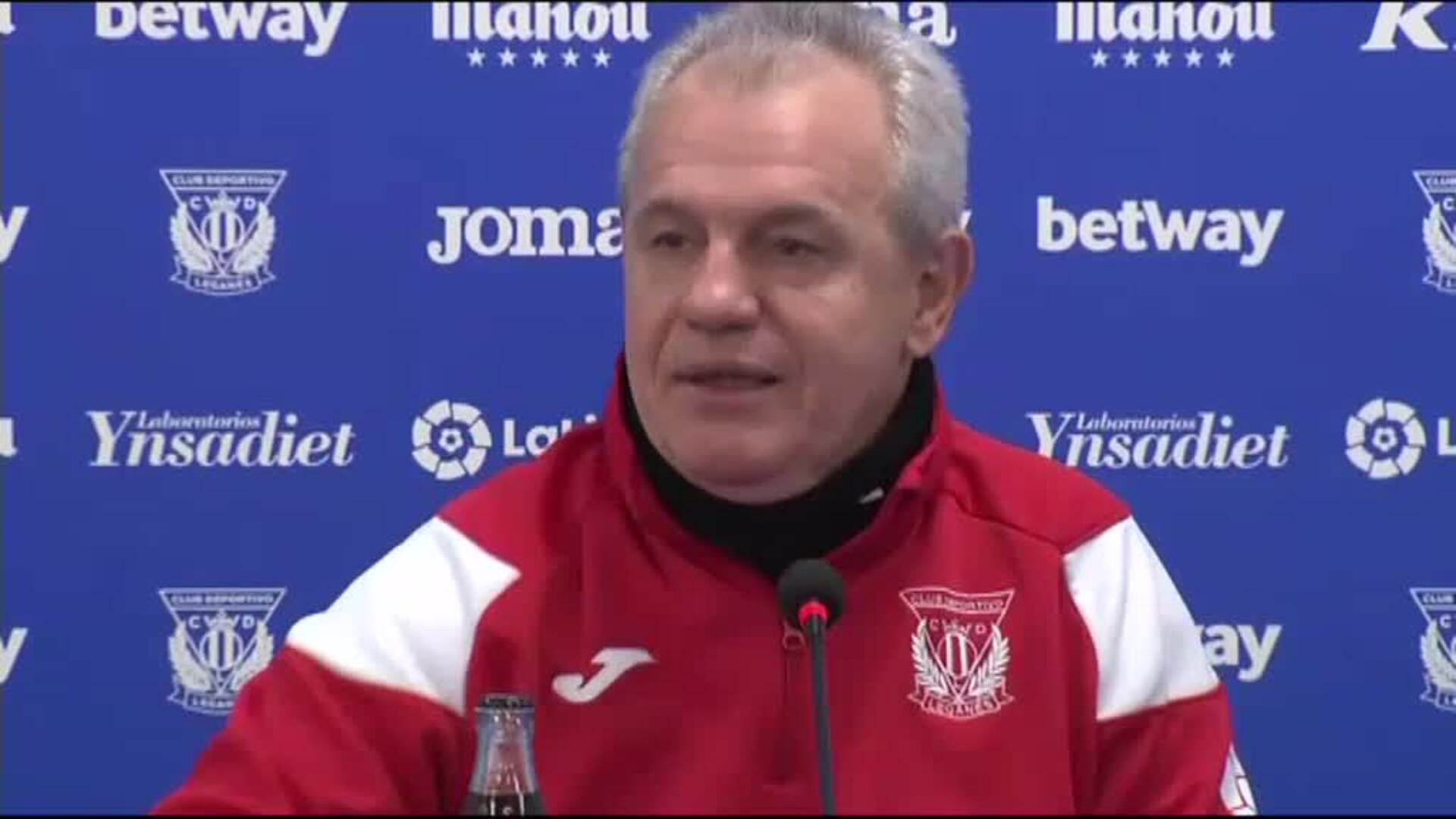 Javier Aguirre: &quot;¿Quién no daba un dedo por jugar contra Messi?&quot;