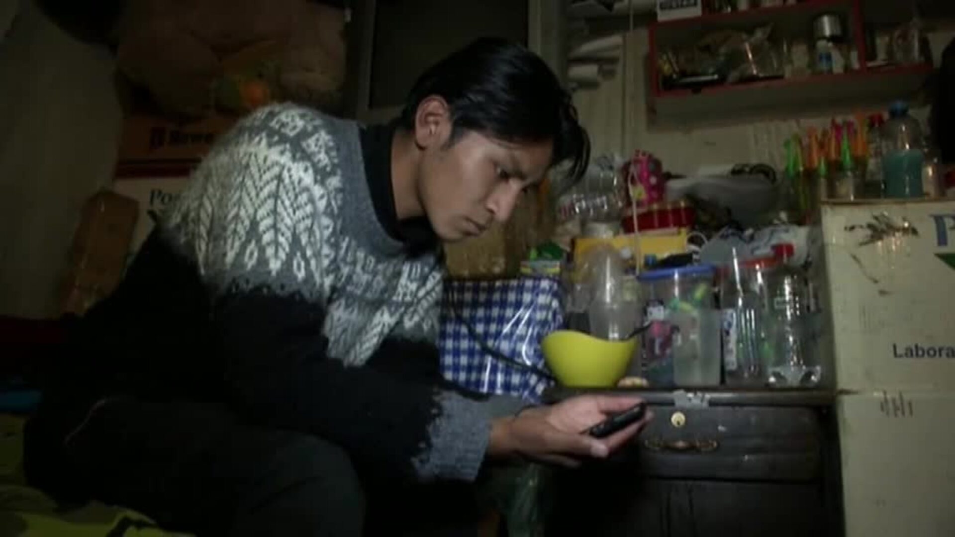 Las clases online ahondan aún más la brecha digital de Bolivia