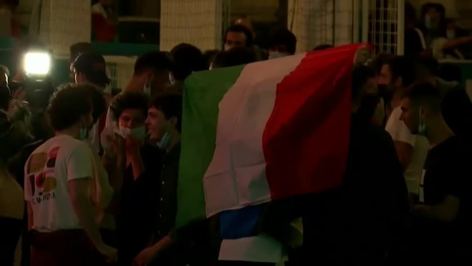 Euforia de los azzurri tras la victoria ante Turquía en el debut de la Eurocopa 2021