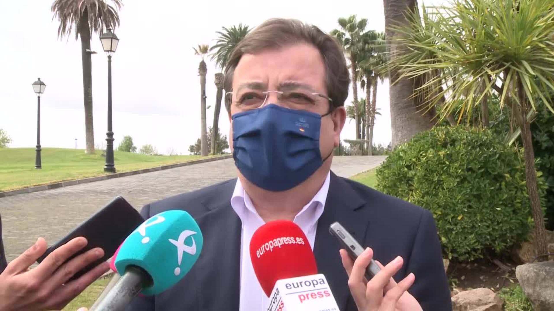 Vara cree que hay que batallar &quot;sin caretas&quot; ante la &quot;realidad&quot; de Vox