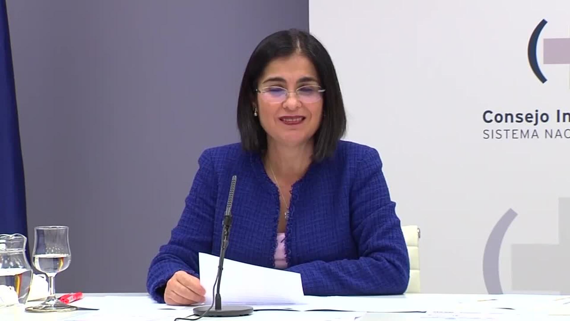 Sanidad y CCAA acuerdan reducir la cuarentena de los positivos en COVID-19 a siete días