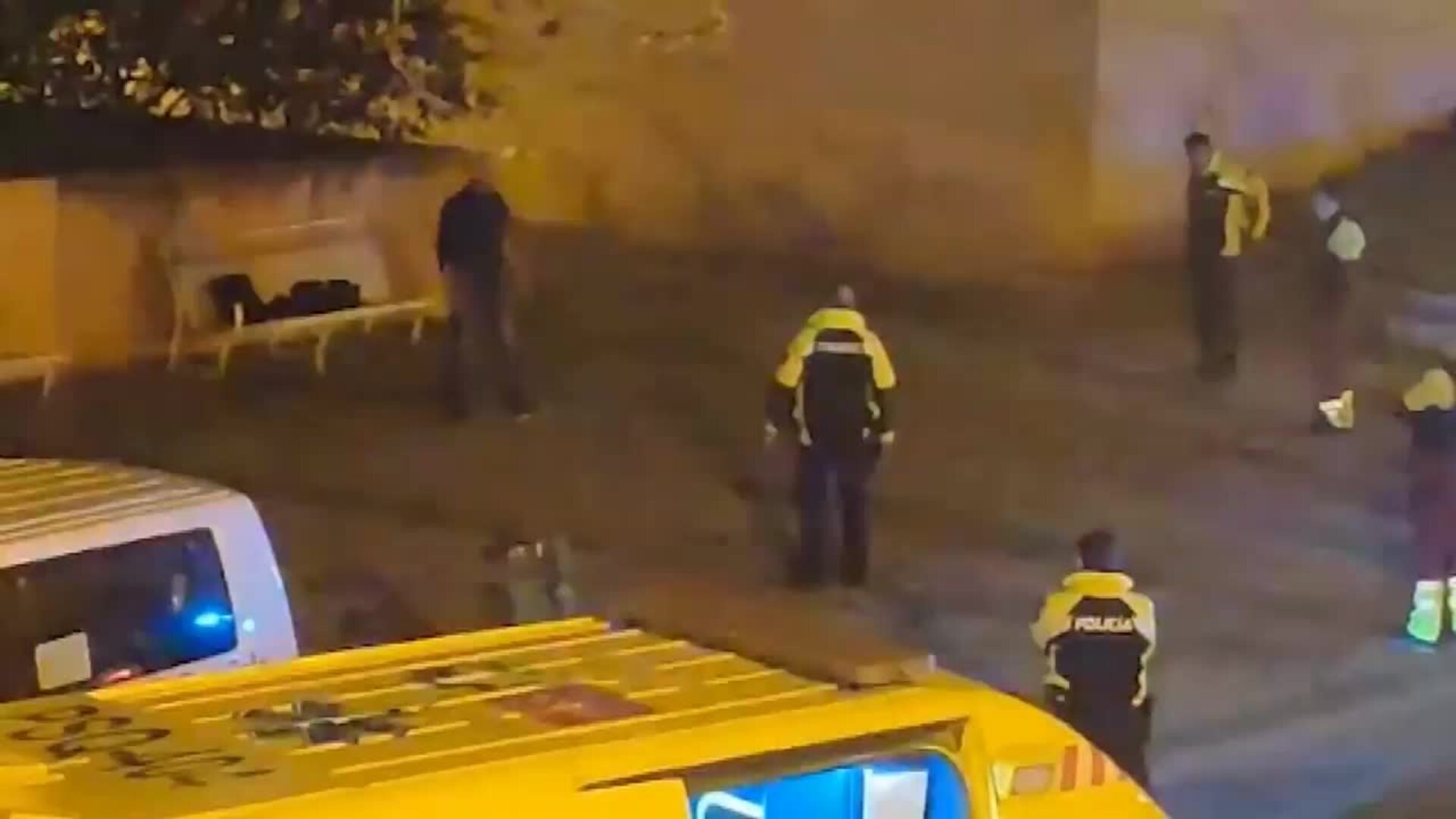Hombre amenaza con degollarse en Tres Cantos