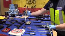 Detenido un hombre de ideología nazi con un arsenal de armas en su domicilio