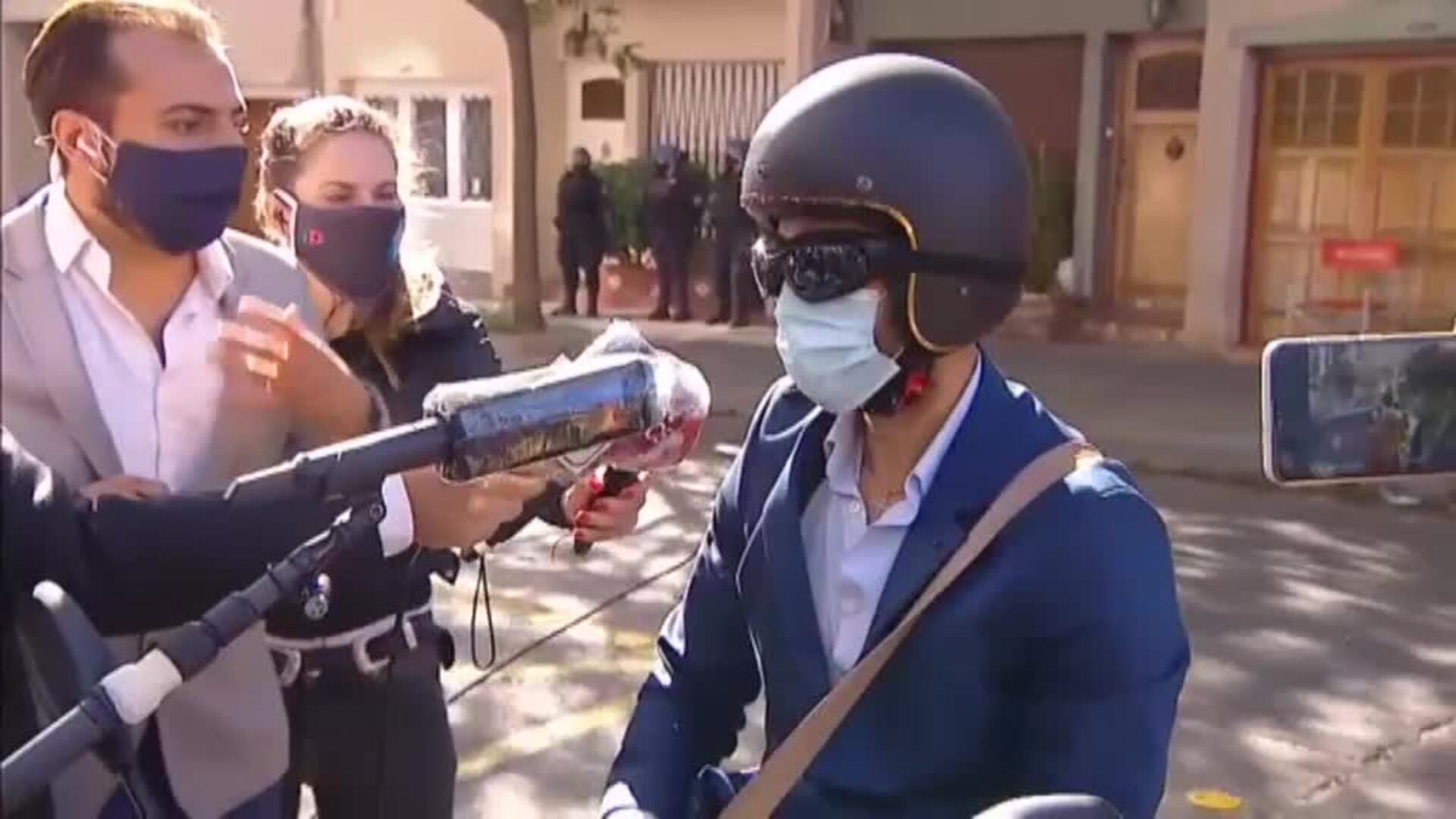 El médico de Maradona: &quot;Diego necesita muchos cuidados&quot;