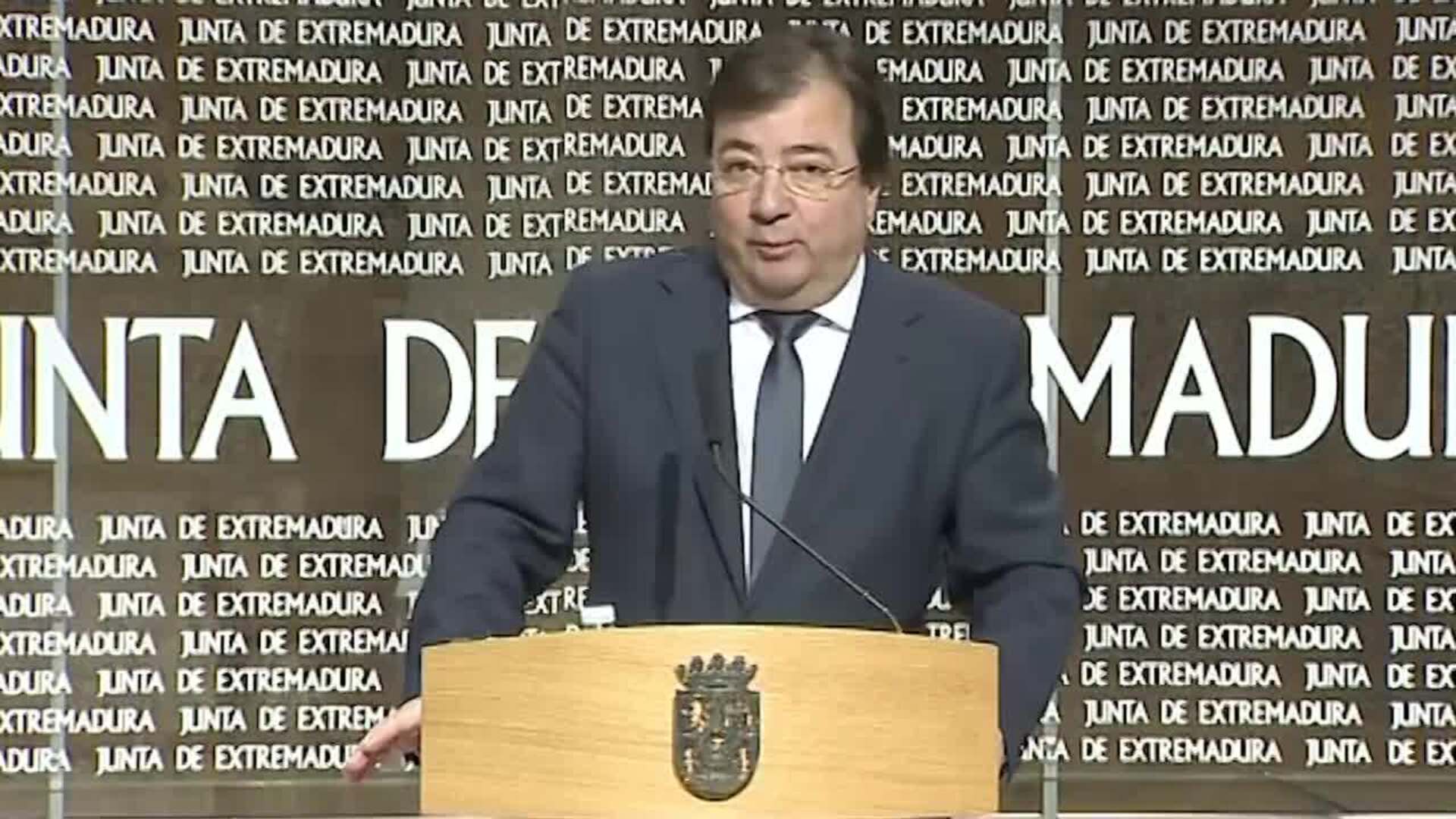 Vara dice que &quot;por el momento&quot; las UCIs de Extremadura no están saturadas