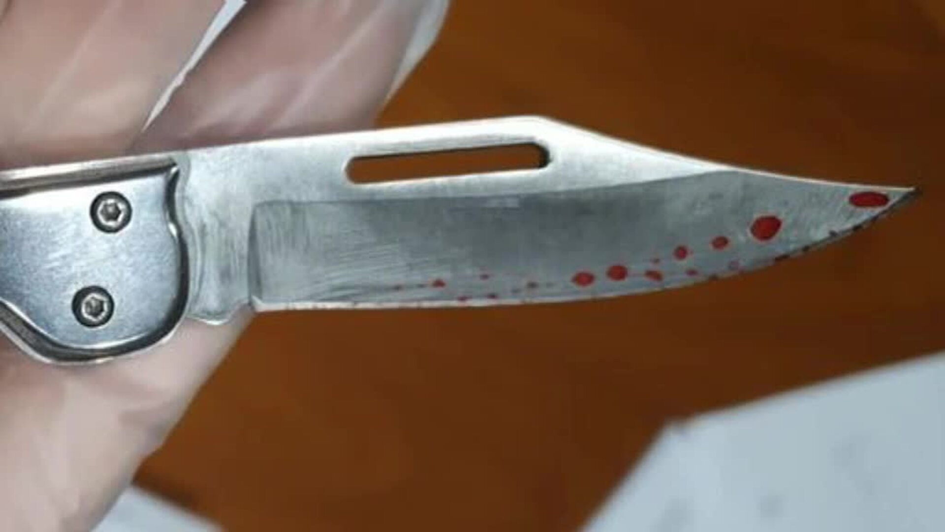 El remitente de carta con una navaja para Maroto es un hombre que padece una enfermedad mental