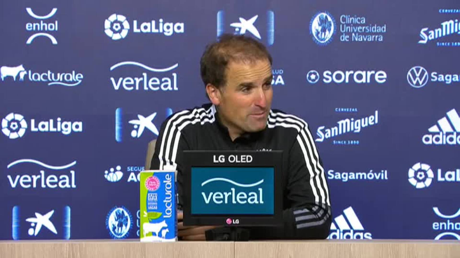 Arrasate habla de &quot;pena&quot; y &quot;orgullo&quot; tras el empate ante el Granada al límite