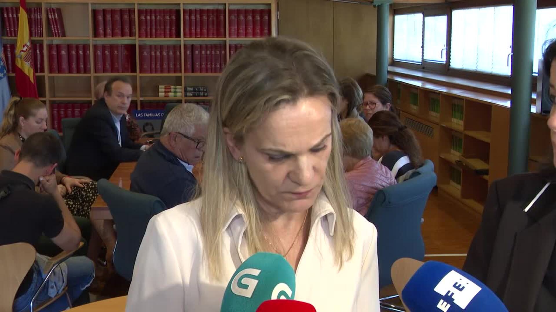 La Valedora do Pobo trasladará la petición de las familias de bajar al pecio del &quot;Pitanxo&quot;