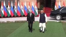 Putin y Modi se encuentran en la Casa de Hyderabad para su reunión