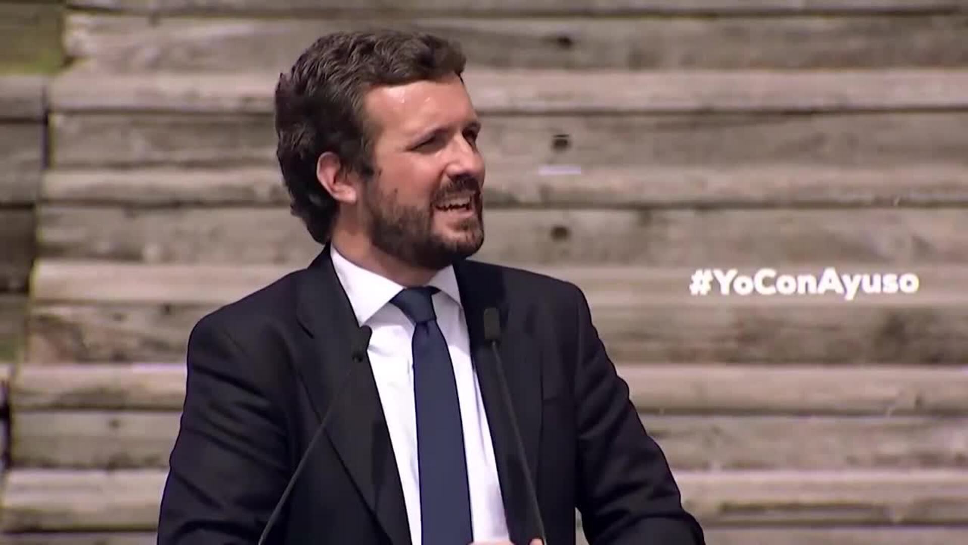 Casado pide una mayoría amplía para que Ayuso gobierne &quot;con manos libres&quot;